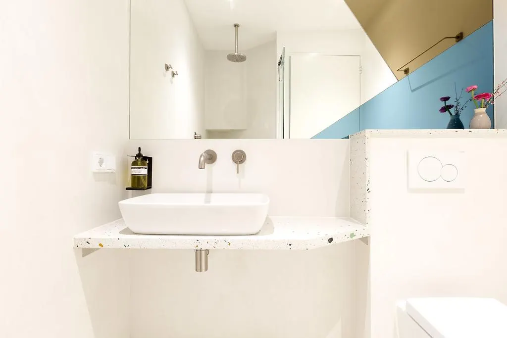 Kith & Kin Boutique Apartments Amsterdam